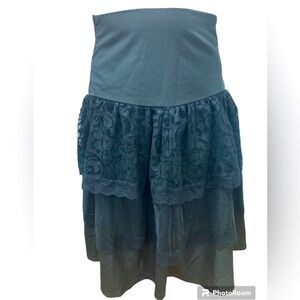 Women’s NWT black 3 tiered Romwe Skirt